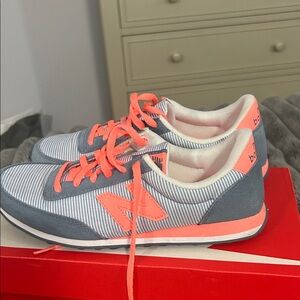 New Balance Women's Sneakers - Gray and Orange